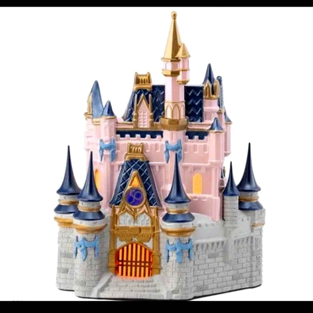 Scentsy Walt Disney World 50th Anniversary Cinderella Castle Warmer